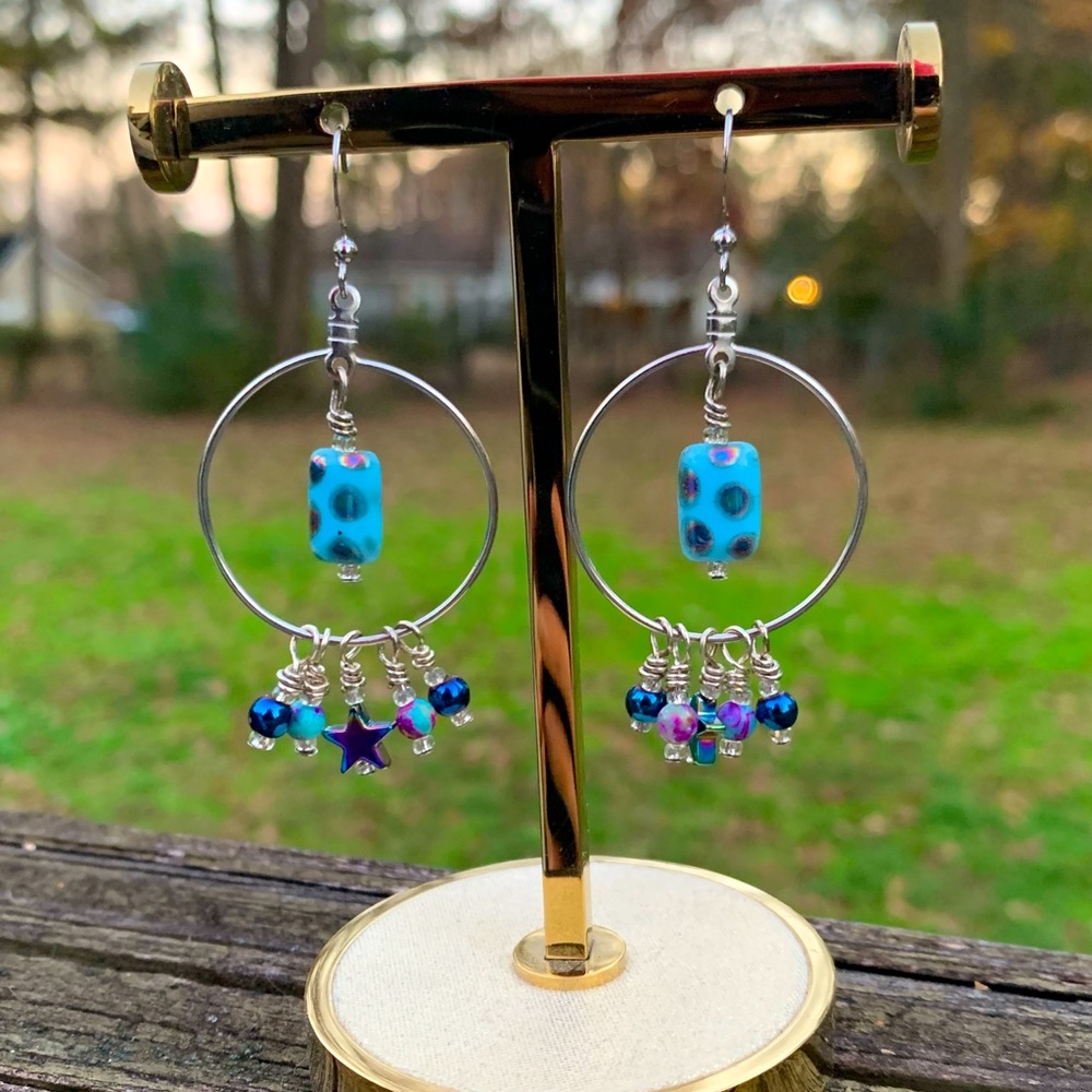 ✨NEW Handmade Glass Oil Spill Dangle Hoop Earrings✨
